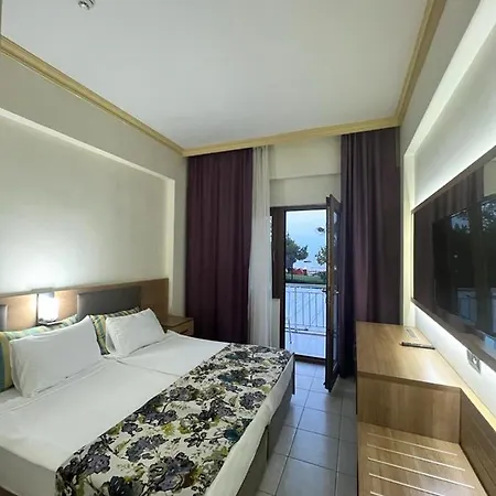 מלון Sumela Garden בלדיבי