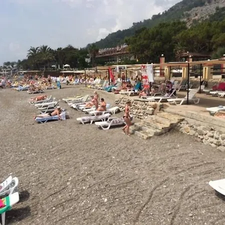 מלון Sumela Garden 3*