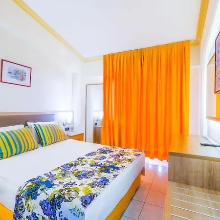 فندق Sumela Garden 3*